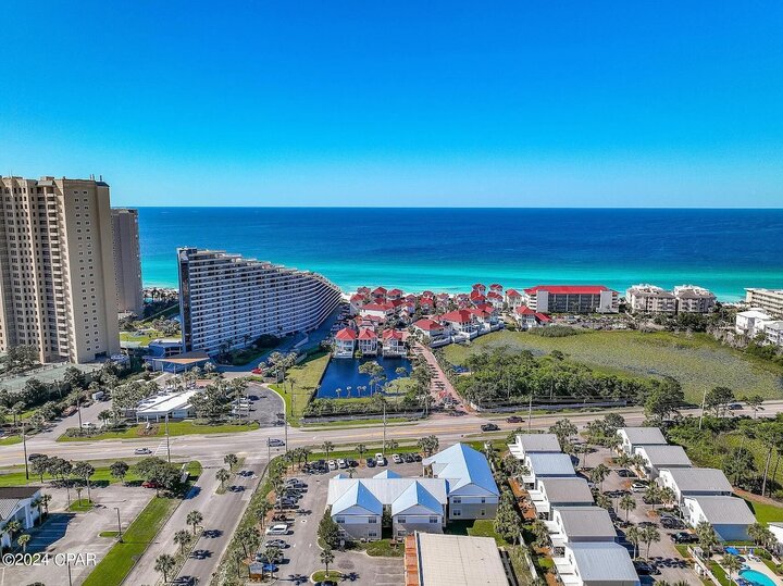 Condo in Miramar Beach, US