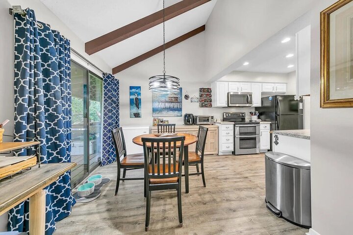 Condo in Miramar Beach, US