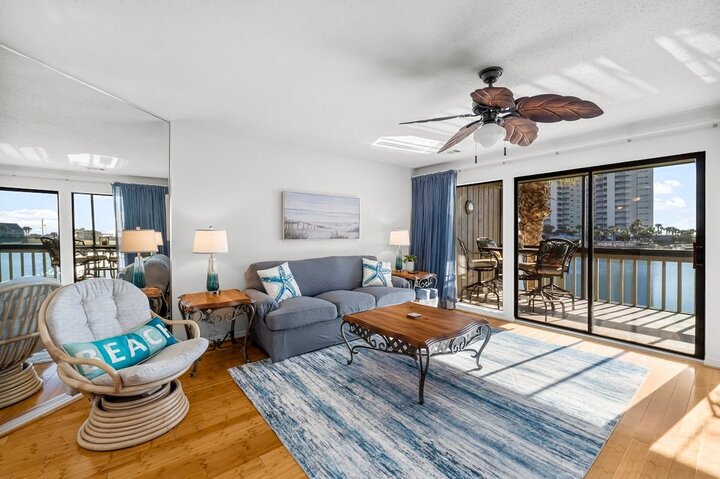 Condo in Miramar Beach, US