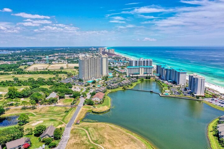 Condo in Miramar Beach, US