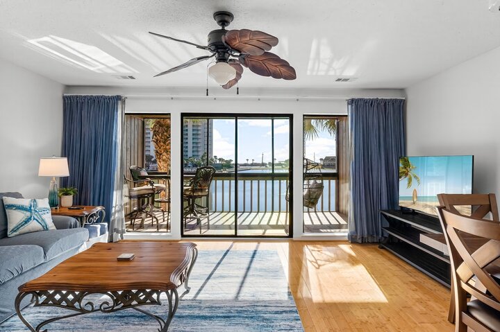 Condo in Miramar Beach, US