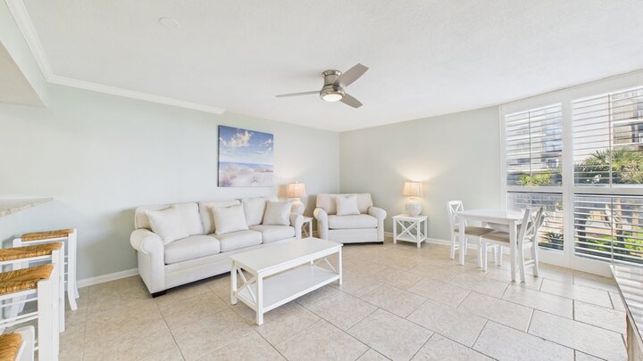 Condo in Miramar Beach, US