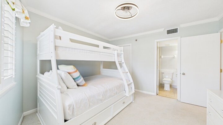 Condo in Miramar Beach, US