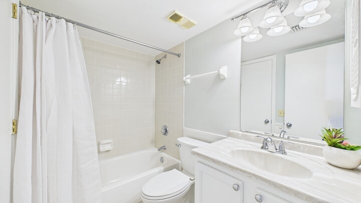 Condo in Miramar Beach, US