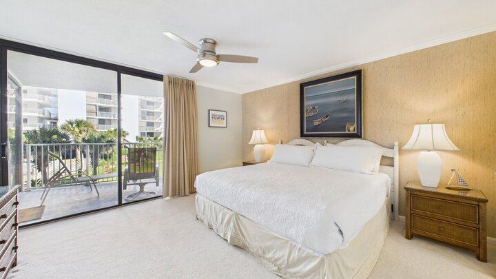 Condo in Miramar Beach, US