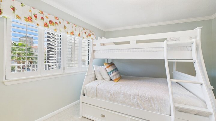 Condo in Miramar Beach, US