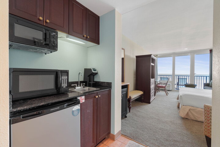 Condo in Miramar Beach, US