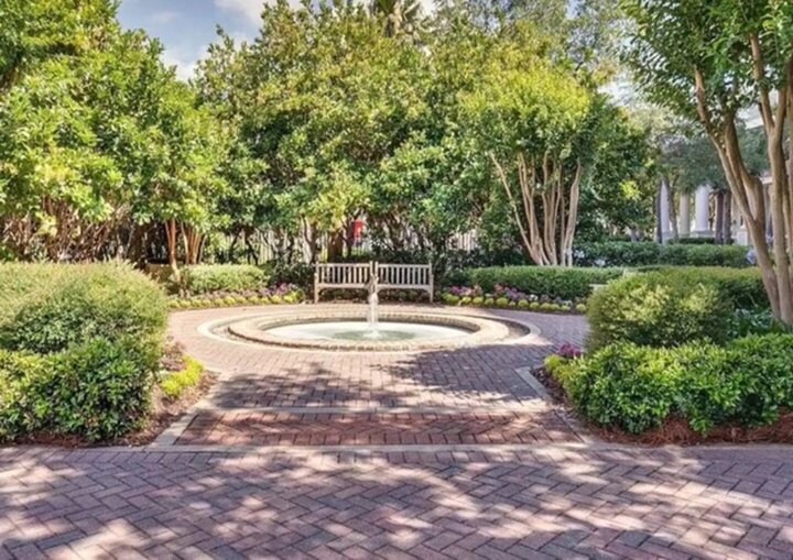 Condo in Miramar Beach, US