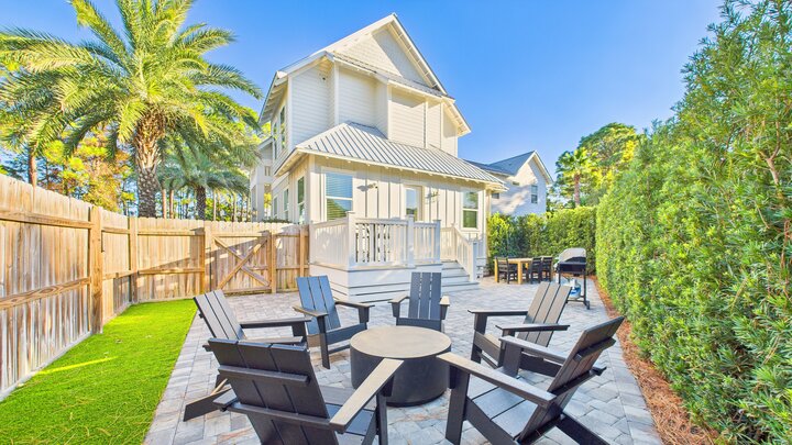 House in Miramar Beach, US