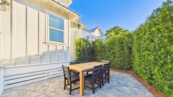 House in Miramar Beach, US