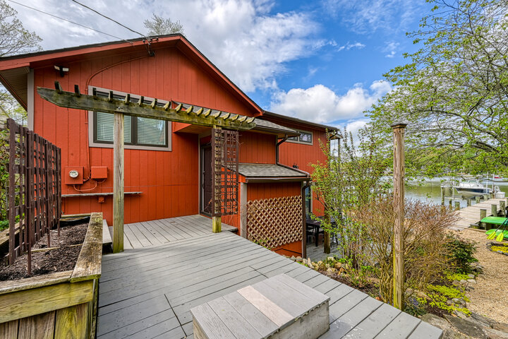 House in Crownsville, US