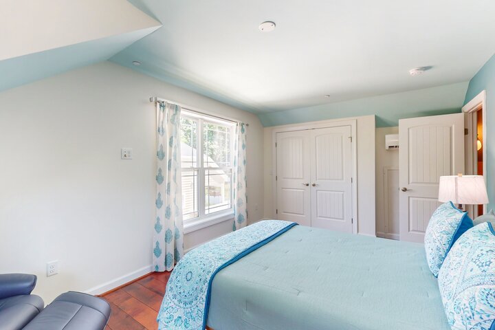 House in Edgewater, US