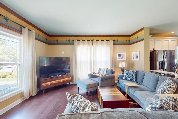 House in Edgewater, US