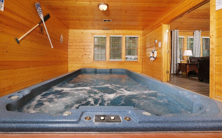 Cabin in Gatlinburg, US