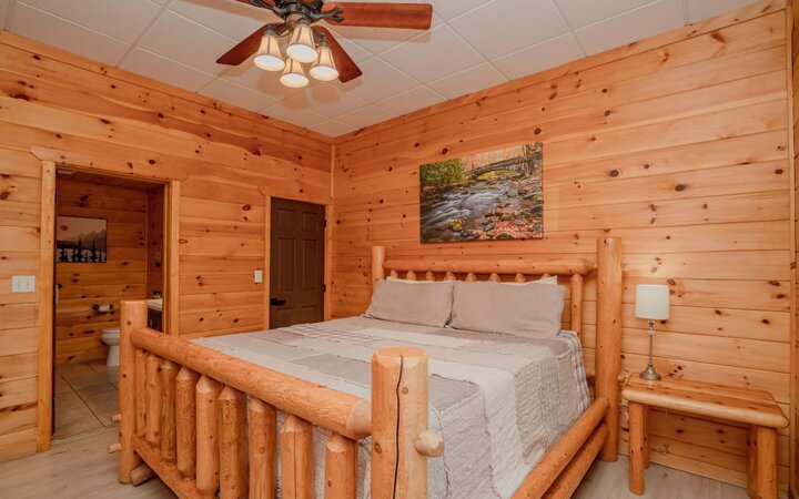 Cabin in Gatlinburg, US