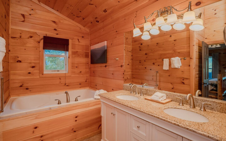 Cabin in Gatlinburg, US