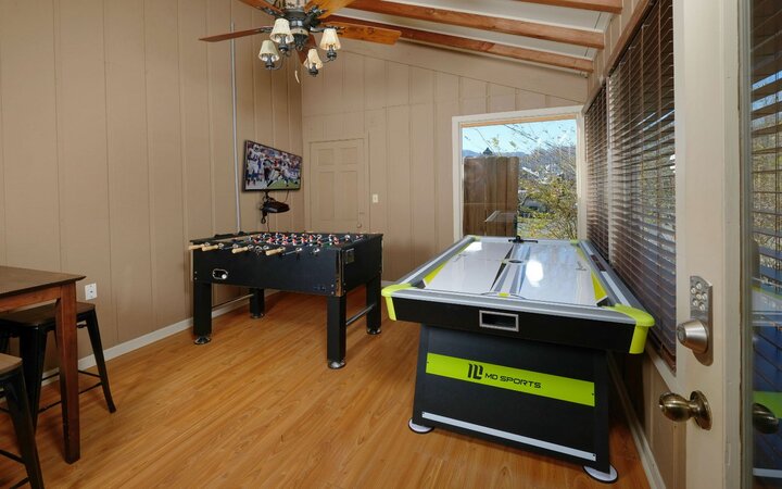 Cabin in Gatlinburg, US