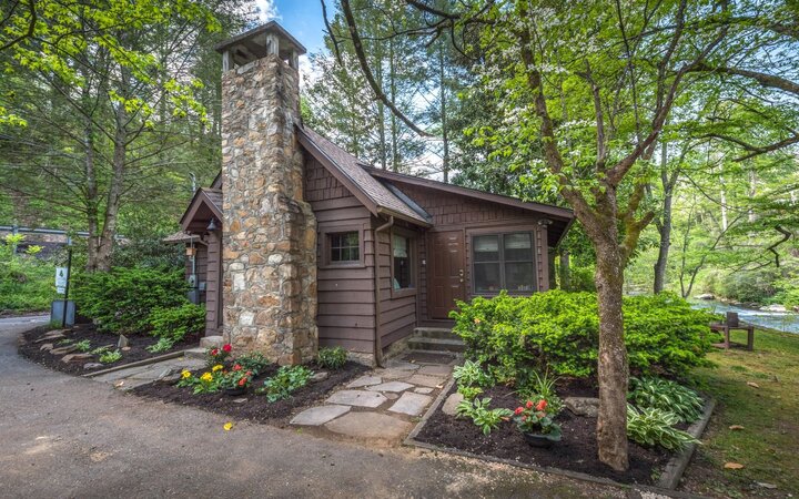 Cabin in Gatlinburg, US