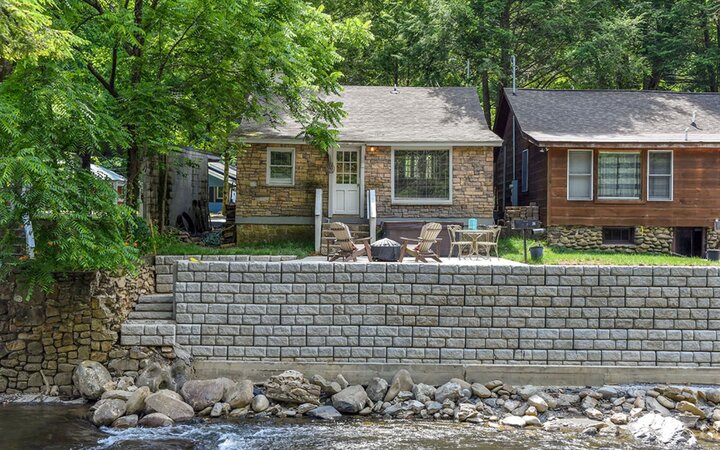 Cabin in Gatlinburg, US