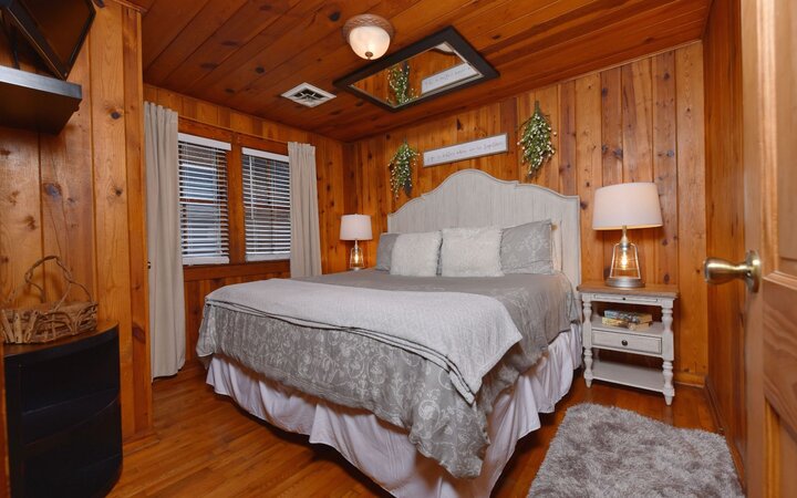 Cabin in Gatlinburg, US