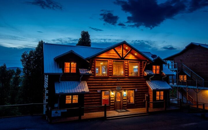 Cabin in Gatlinburg, US