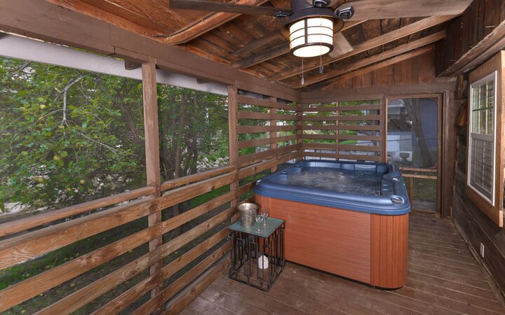 Cabin in Gatlinburg, US