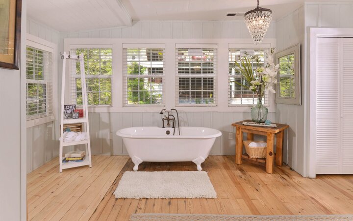 Cabin in Gatlinburg, US