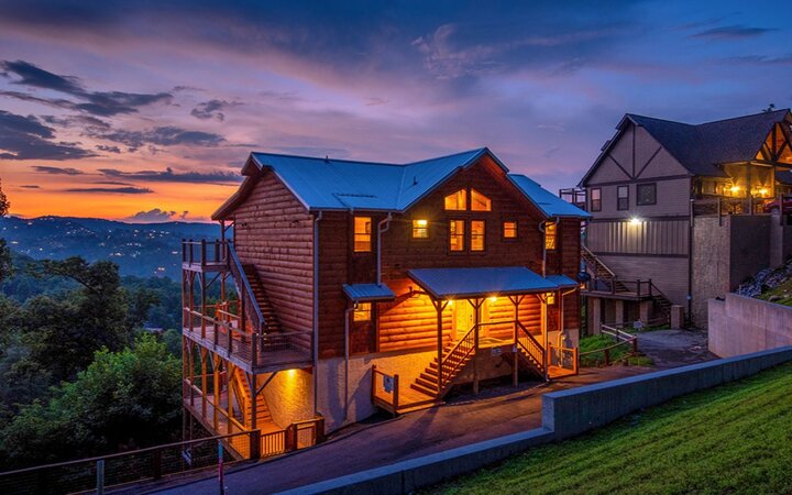 Cabin in Gatlinburg, US