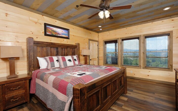 Cabin in Gatlinburg, US