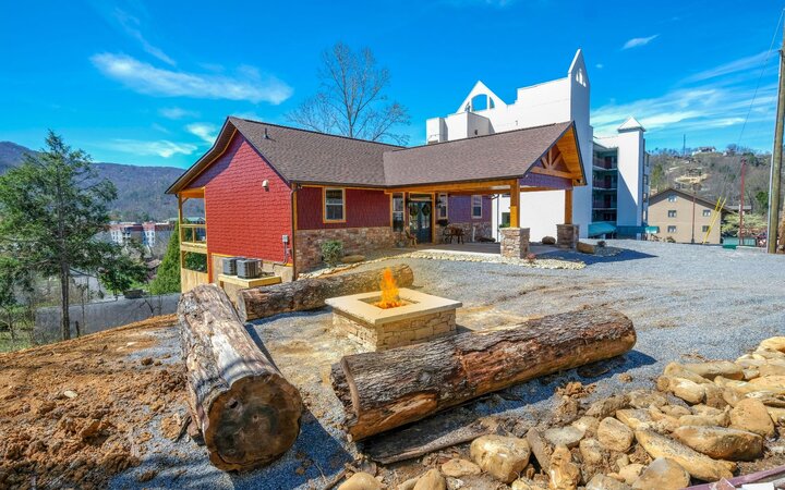 Cabin in Gatlinburg, US