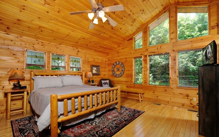 Cabin in Gatlinburg, US