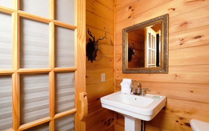 Cabin in Gatlinburg, US