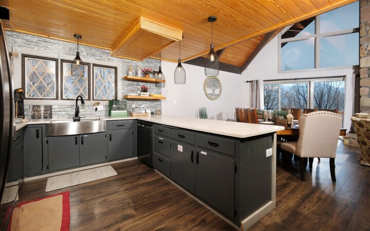 Cabin in Gatlinburg, US