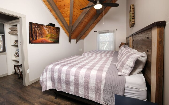 Cabin in Gatlinburg, US