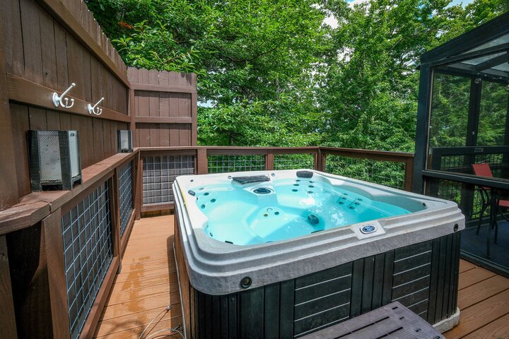 Cabin in Gatlinburg, US