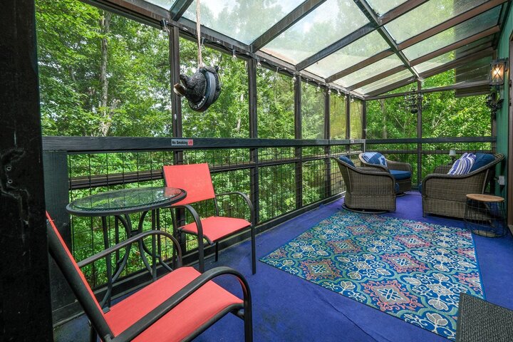 Cabin in Gatlinburg, US