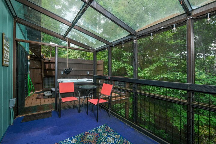 Cabin in Gatlinburg, US