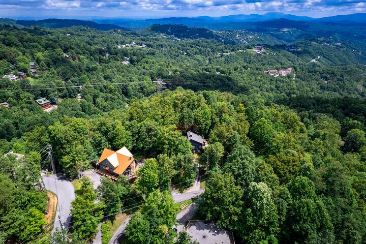 Cabin in Gatlinburg, US