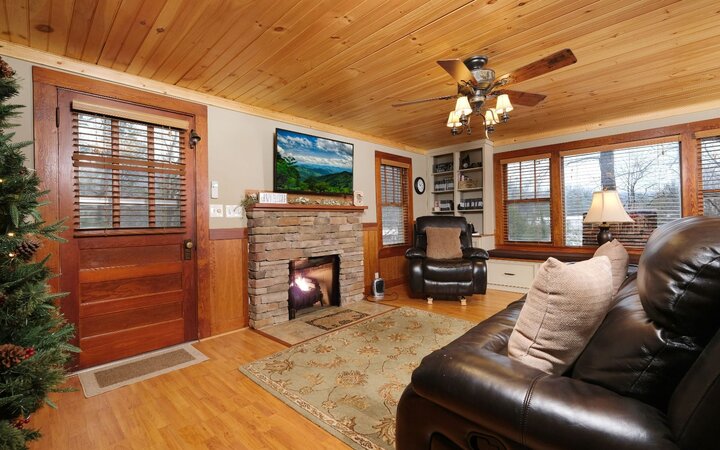 Cabin in Gatlinburg, US