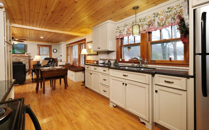 Cabin in Gatlinburg, US