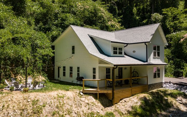 Cabin in Gatlinburg, US