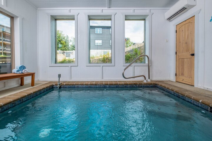 Cabin in Pigeon Forge, US