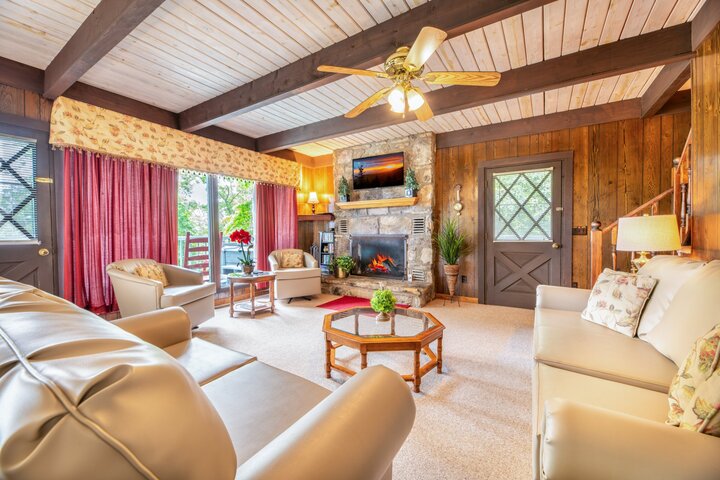 Cabin in Gatlinburg, US