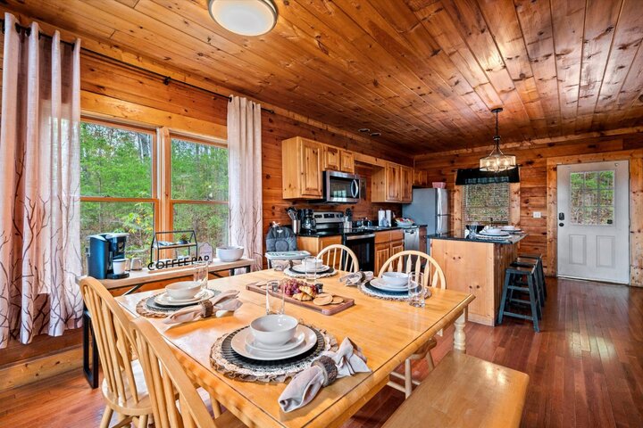 Cabin in Pigeon Forge, US