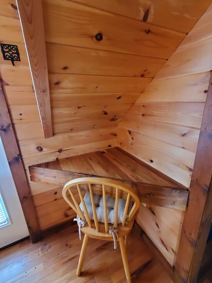 Home in Spruce Pine, US