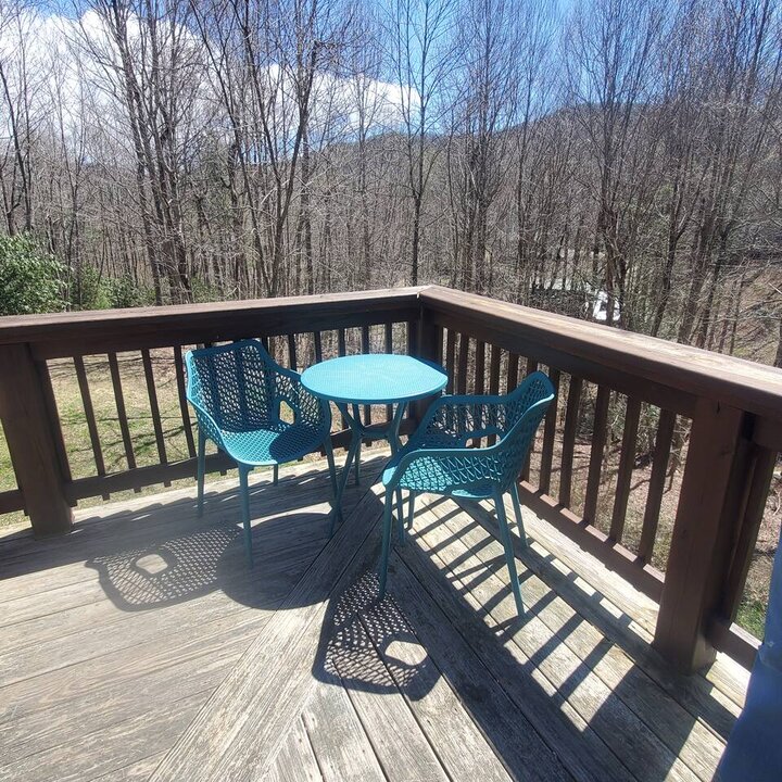 Home in Spruce Pine, US