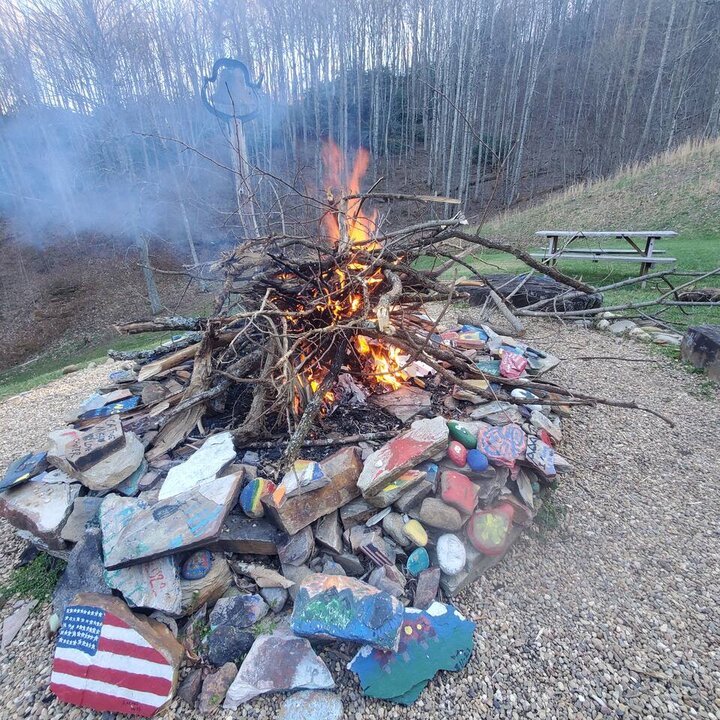 Home in Spruce Pine, US