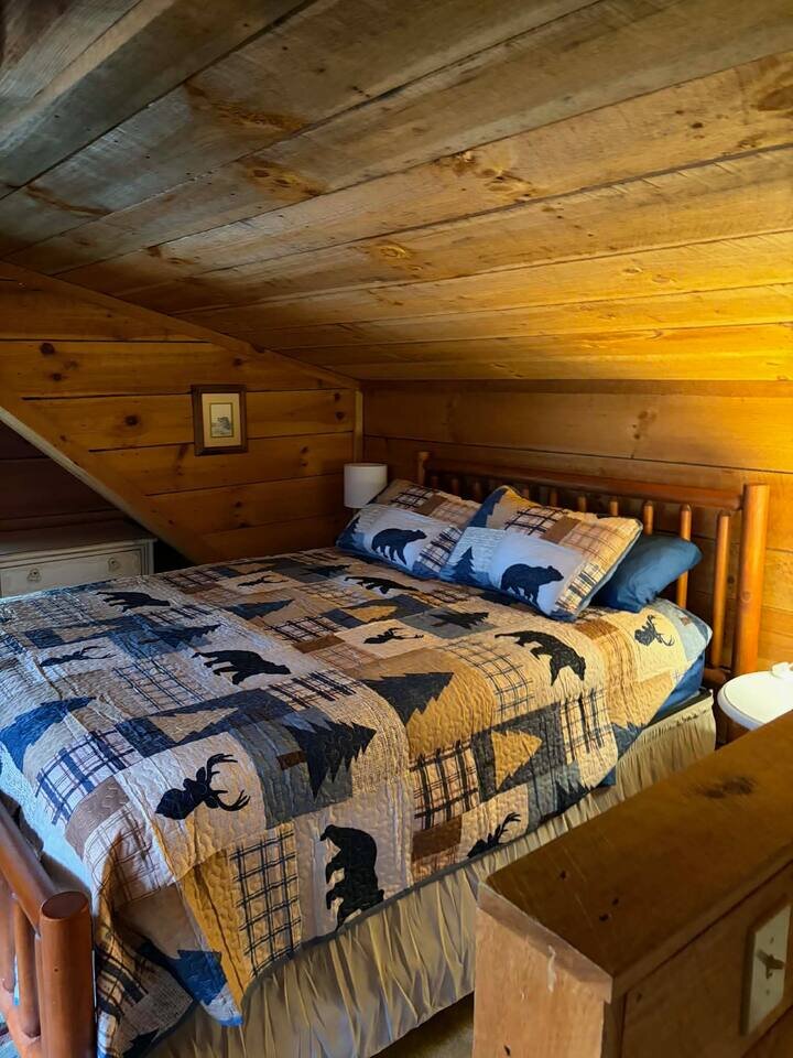 Home in Spruce Pine, US