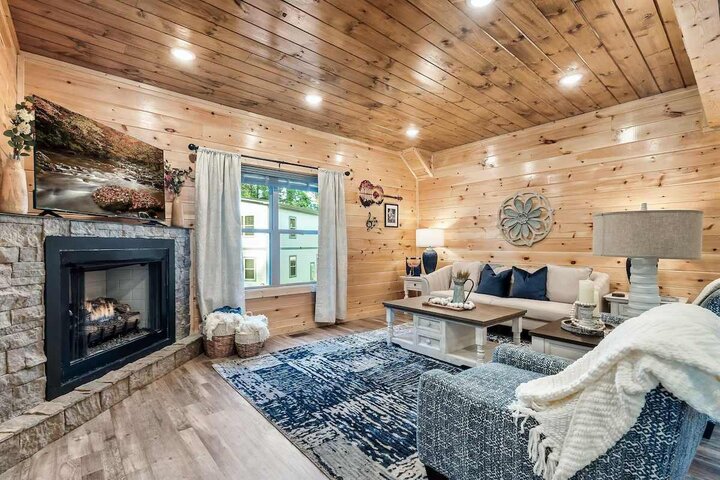 Cabin in Pigeon Forge, US