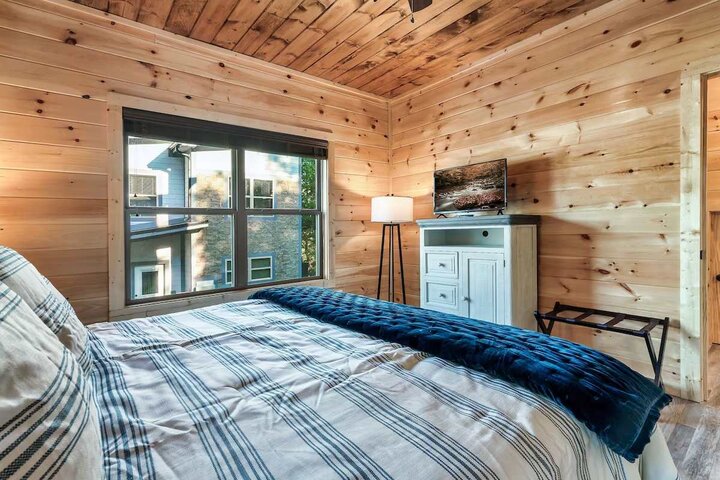 Cabin in Pigeon Forge, US